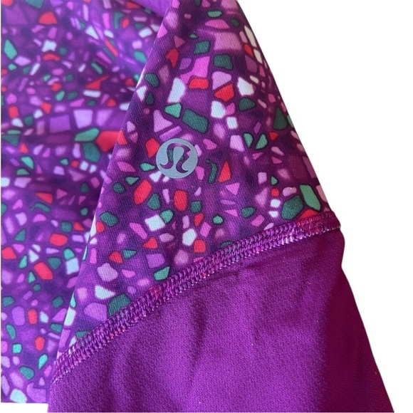 Lululemon Real Quick Crop Paradise Camo Royal Plum Size 4 - Picture 9 of 11